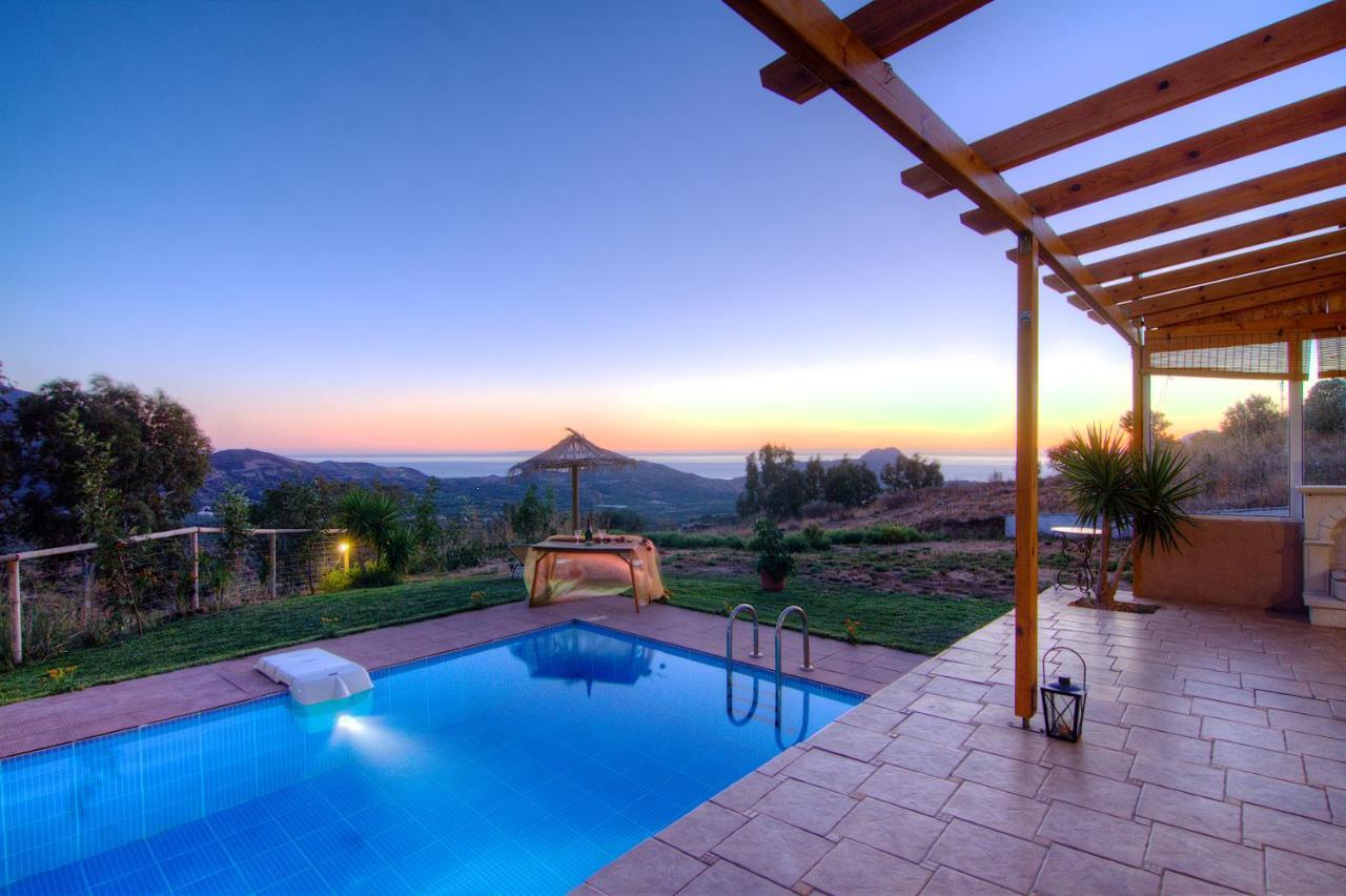 Villa Despina 2 Plakias Private Villa Private Swimming Pool Garden Panoramic Sunset — 4-Star Luxury Hotel in Agios Vasileios, Greece