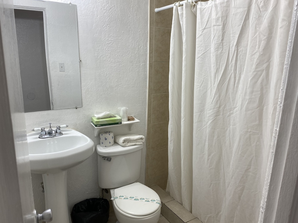 Richard's Hotel - photo 26