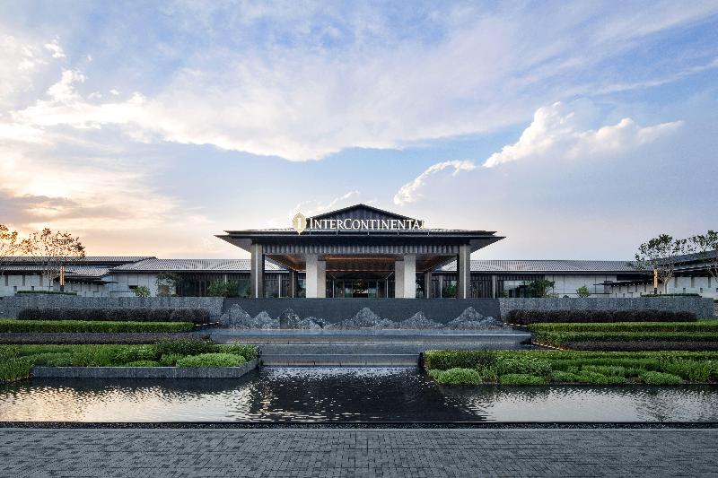 Intercontinental Xiangyang by IHG — 4-Star Luxury Hotel in Xiangyang, People's Republic of China