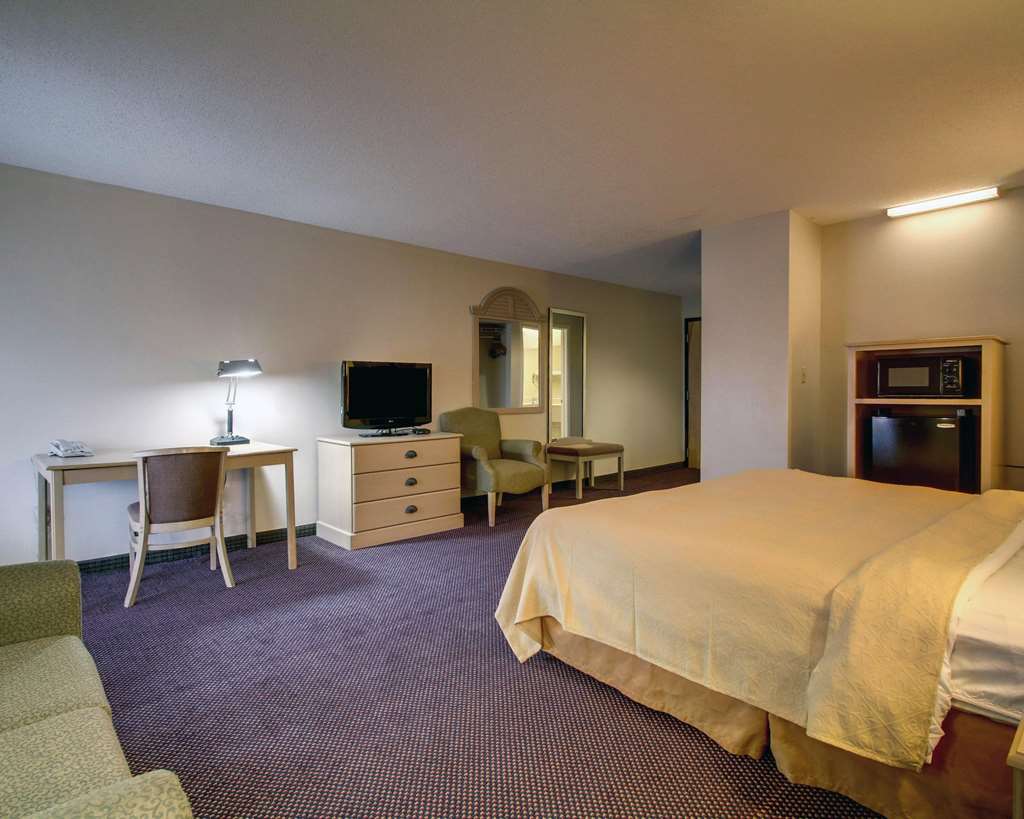 Quality Inn & Suites Hattiesburg North - photo 28