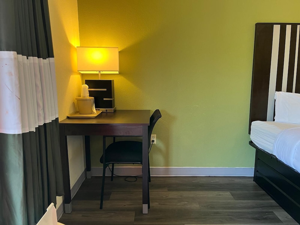 Quality Inn Elkton St. Augustine South - photo 16