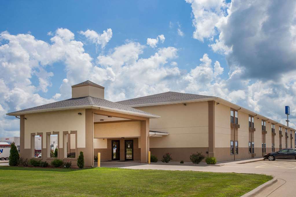 Baymont by Wyndham Morton — hotel in Morton