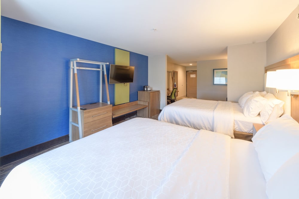 Holiday Inn Express & Suites Jamestown by IHG - photo 12