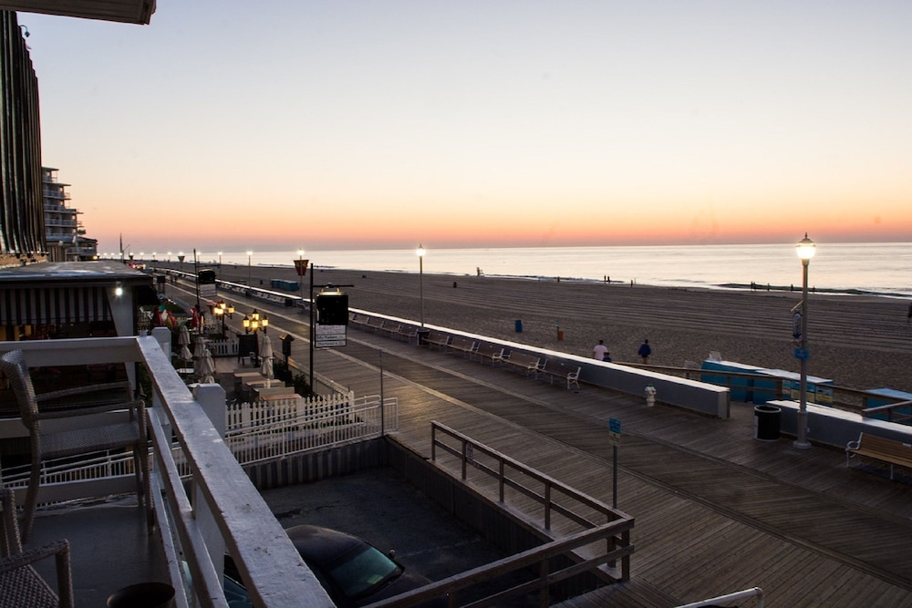 Safari Hotel Boardwalk - photo 42