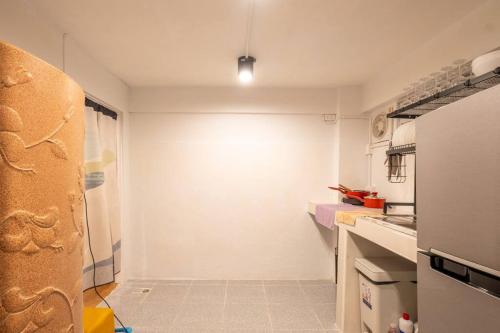 5 BR with 6mins walk to MRT Rama 9