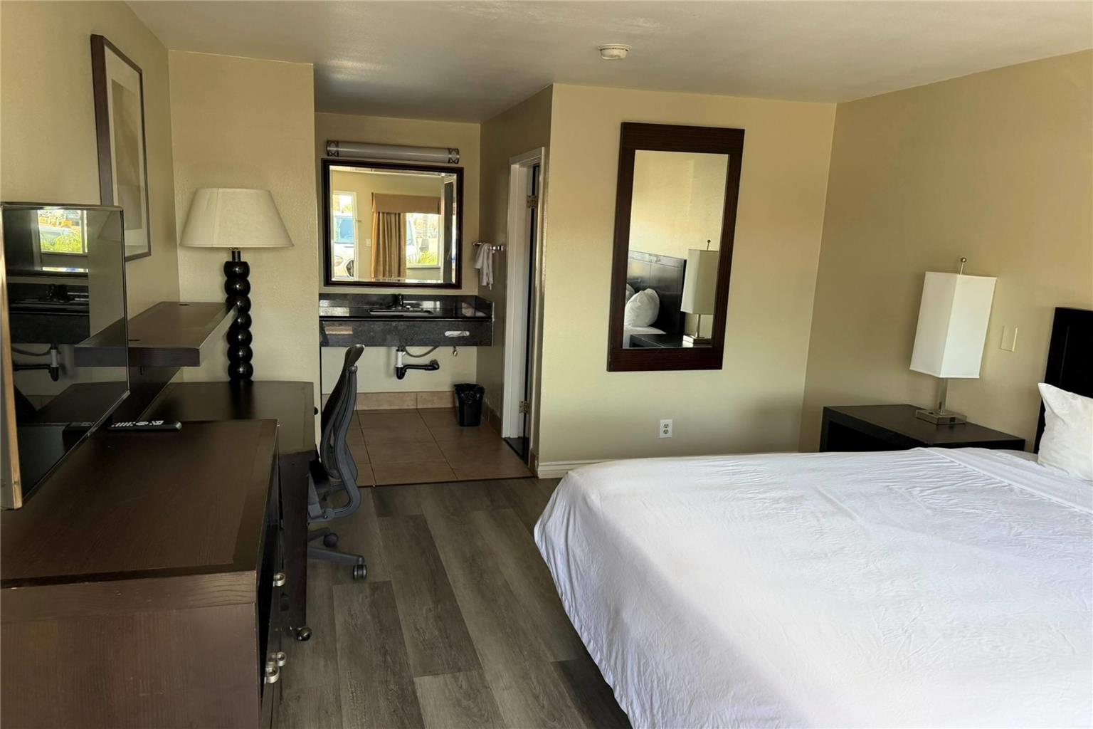 Travelodge by Wyndham Hemet CA - photo 24