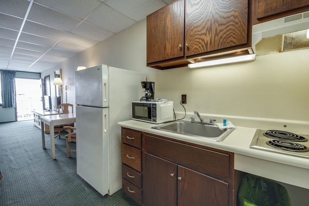 Surf Inn Suites - photo 11