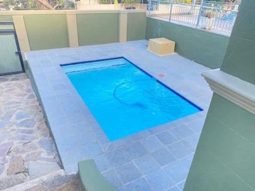 Bentley on Henwood in Durban, South Africa