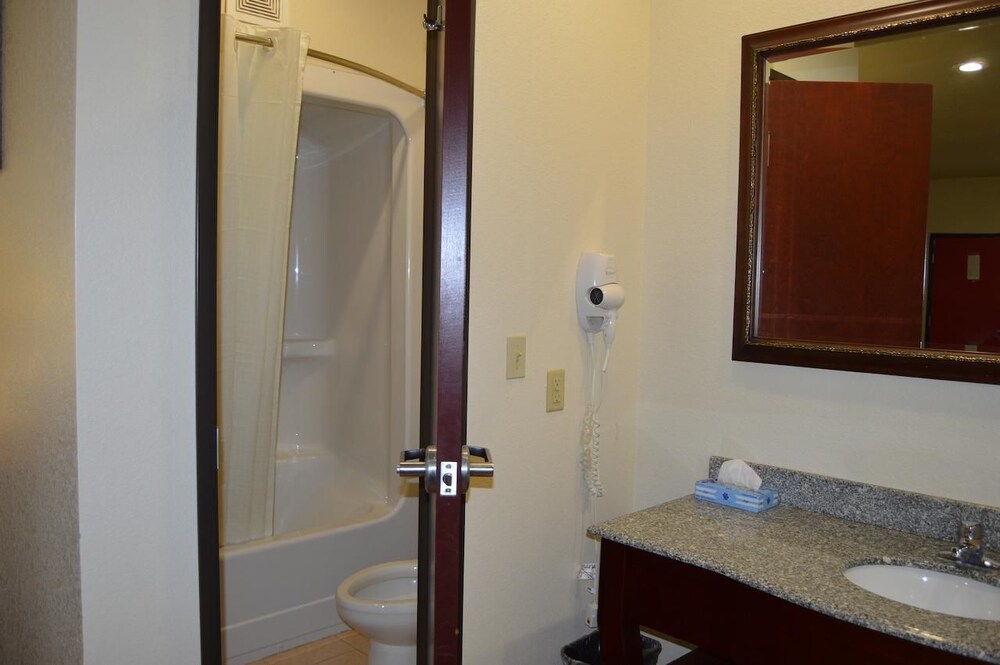 HiWay Inn Express Kiowa Hwy 69 - photo 10