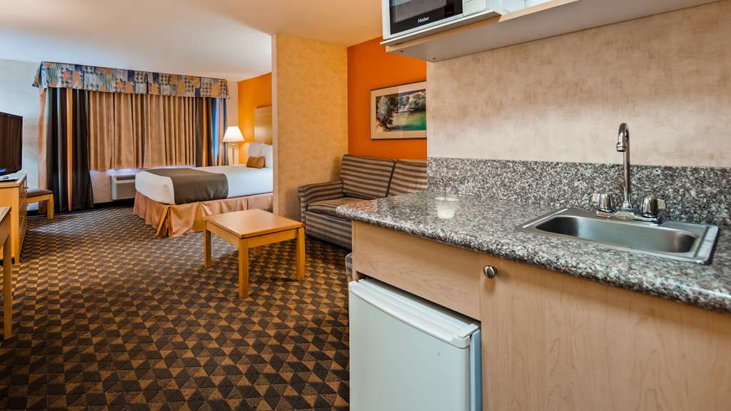 Best Western Plus North Las Vegas Inn & Suites - photo 39