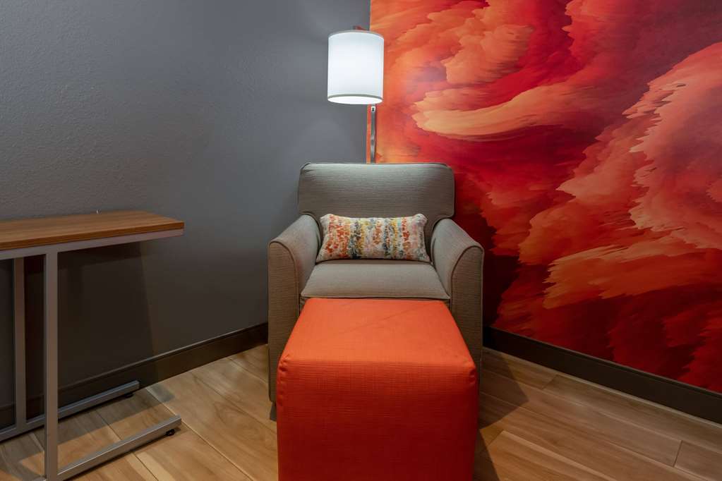 La Quinta Inn & Suites by Wyndham New Braunfels - photo 30