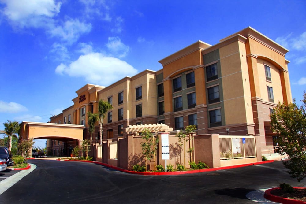 Hampton Inn & Suites Seal Beach - photo 21