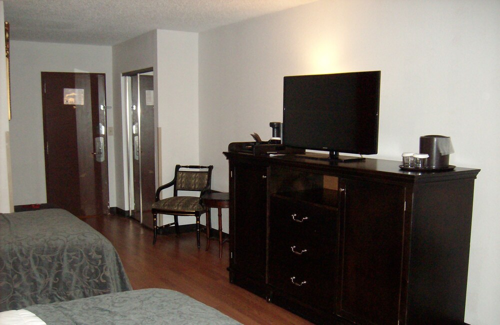 Charleston Grand Hotel - photo 11
