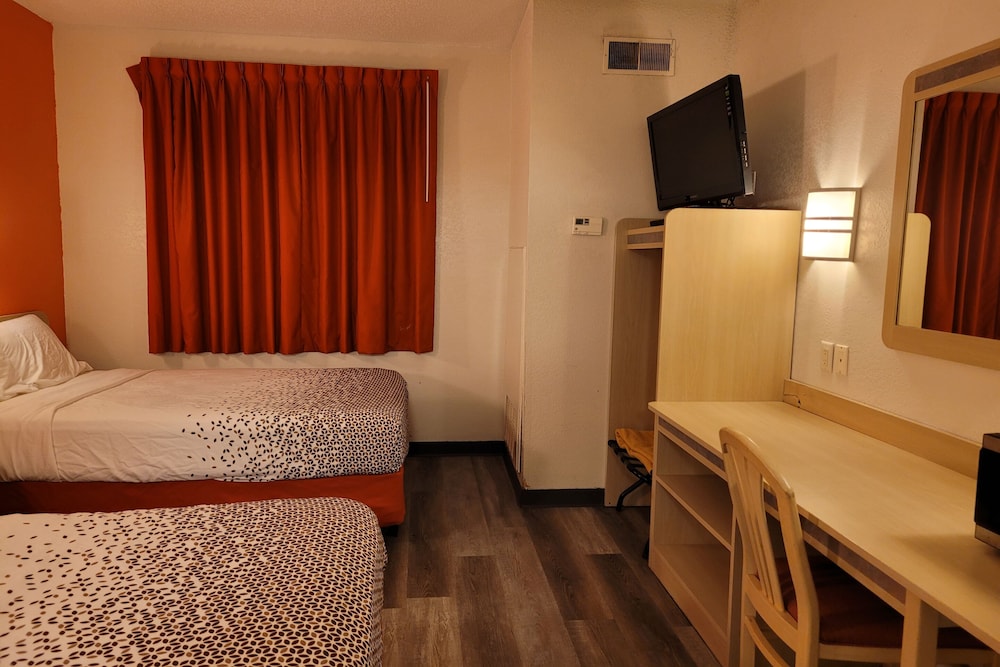 Modern Stay 39 Lakeview By OYO Minonk - photo 15