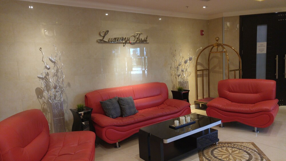 Luxury First Hotel — Unknown City — photo 4