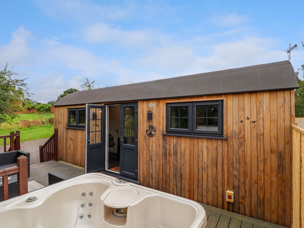 The Retreat - carbon neutral hotel in Wrexham