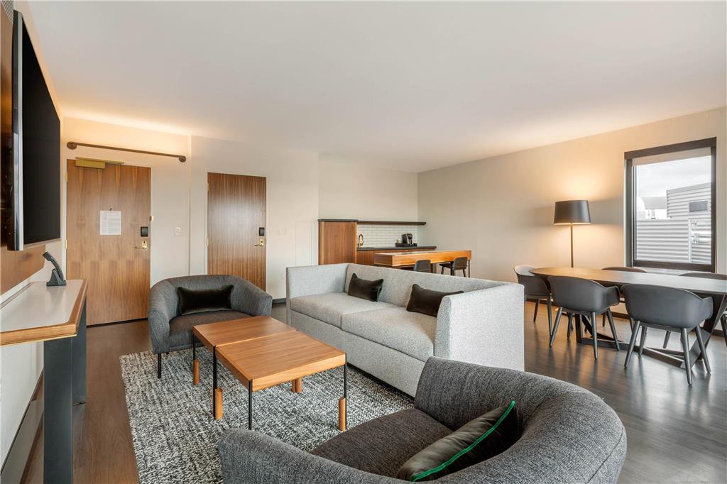 Cambria Hotel Boston Downtown Seaport - photo 27