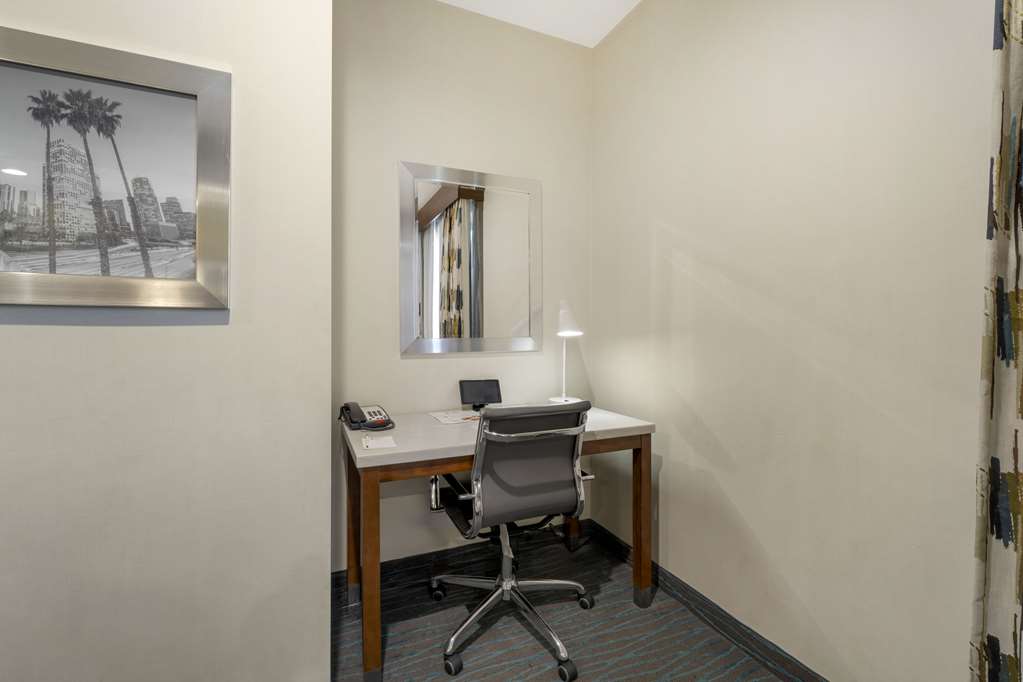 Best Western Plus Gardena Inn & Suites - photo 24