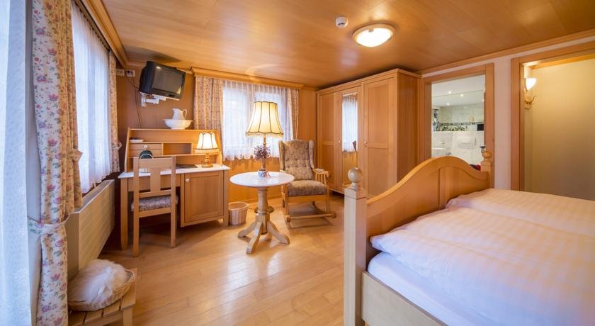Hotel Olympia - carbon neutral hotel in Saas-Fee