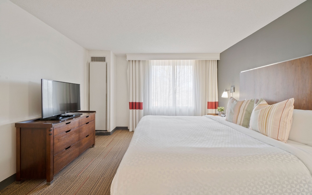 Four Points by Sheraton Charlotte - photo 12