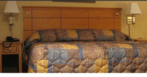 Atlantic Motor Inn - photo 9