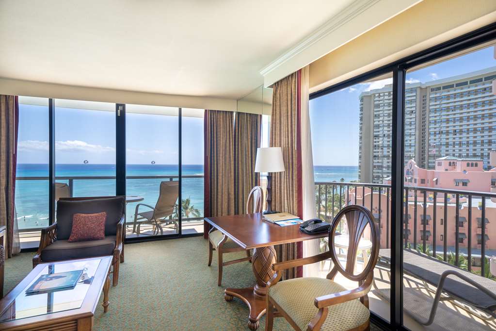 Outrigger Waikiki Beach Resort - photo 106