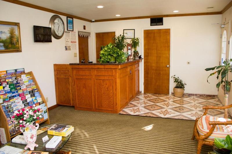 King's Rest Motel - photo 13