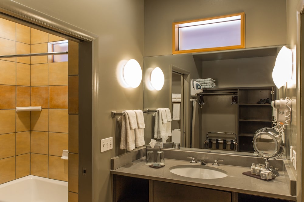 Desert Pearl Inn - photo 17