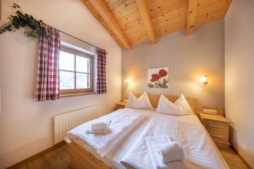 Schöneben Chalet MilKa — 4-Star Luxury Hotel in Wald Im Pinzgau, Austria