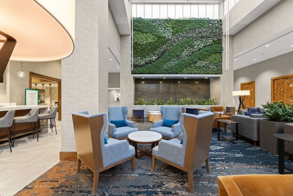 Embassy Suites by Hilton Irving Las Colinas - photo 9