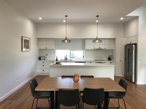 A Sanctuary at Denhams Family & Pooch Friendly in Unknown City, Australia