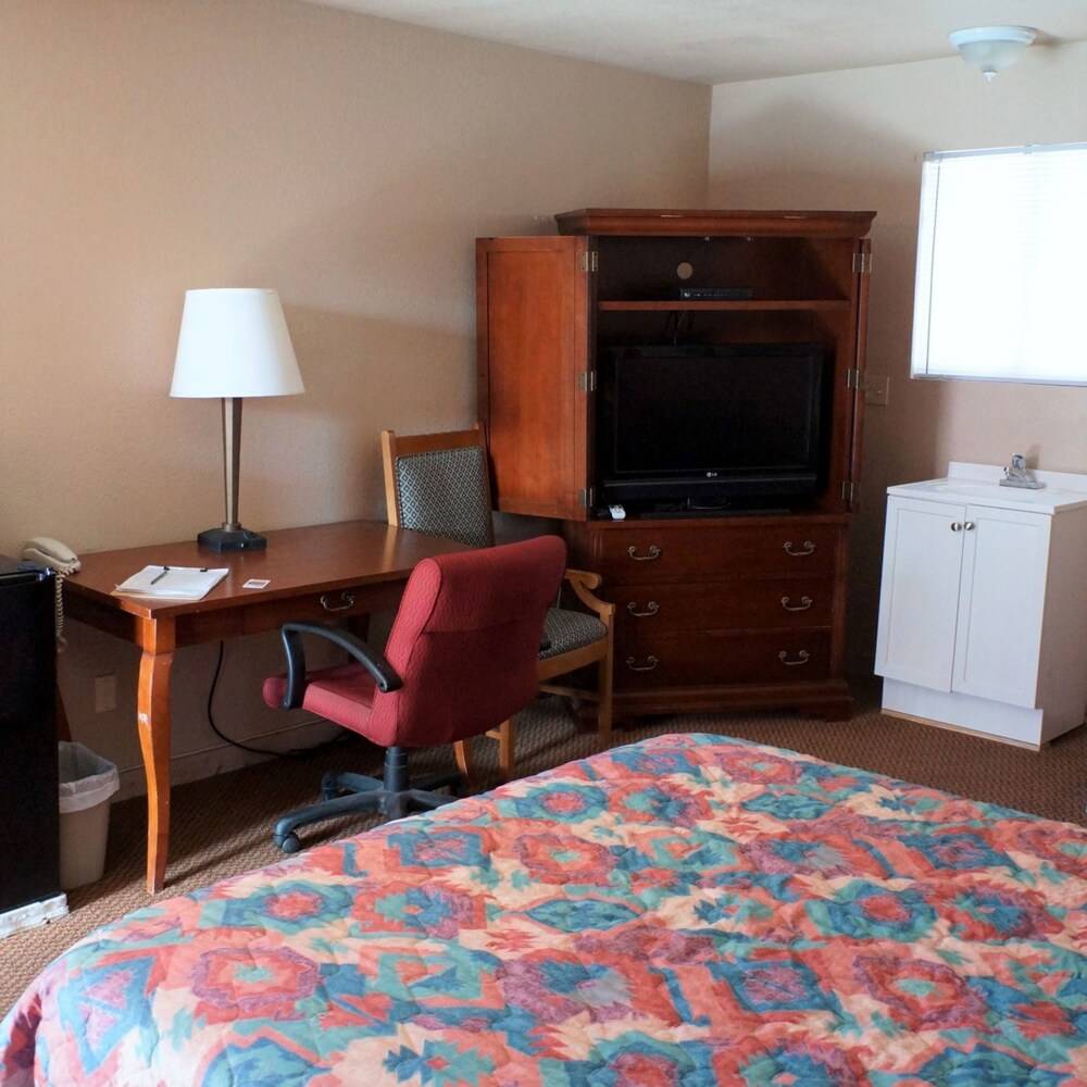 White Mountain Motel - photo 42