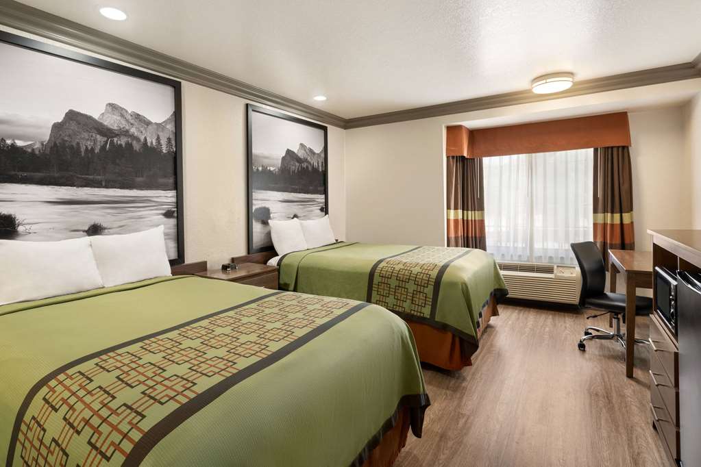 Super 8 by Wyndham Santa Clarita Valencia - photo 22