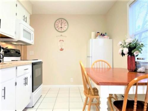 Pontiac Secluded Backyard Pet Friendly - last minute hotel in Fort Wayne