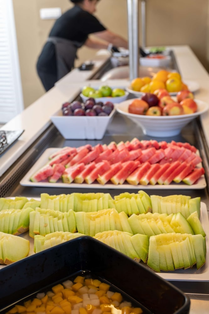 מזון ומשקאות