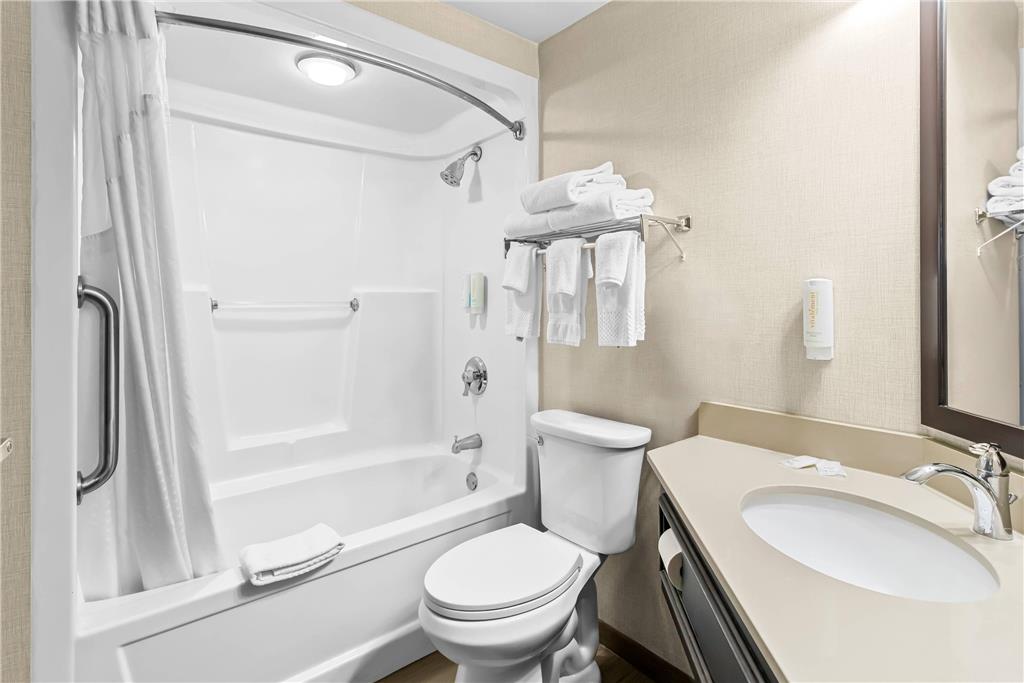 Clarion Inn Cranberry Township - photo 20