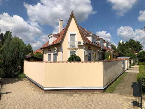 Rubint Apartman — 4-Star Luxury Hotel in Gyula, Hungary