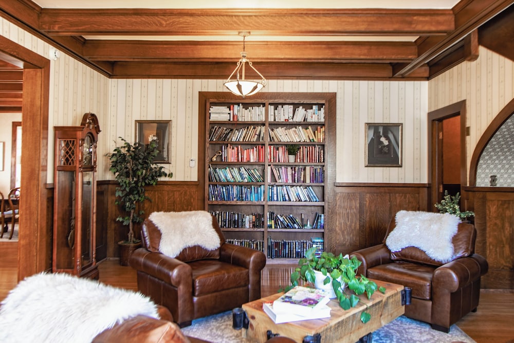 Historic GG Barnum Mansion by Heirloom Boutique Collection - photo 94