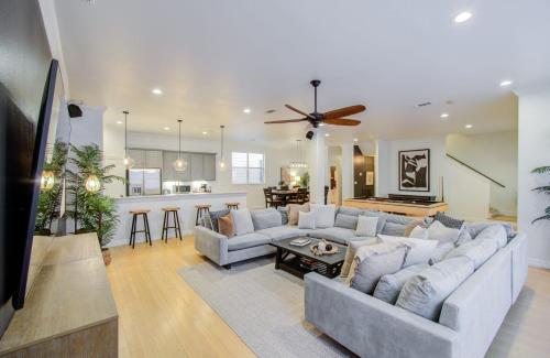 Best of Midtown 3 Bedrooms Minutes to Attractions in Houston, United States