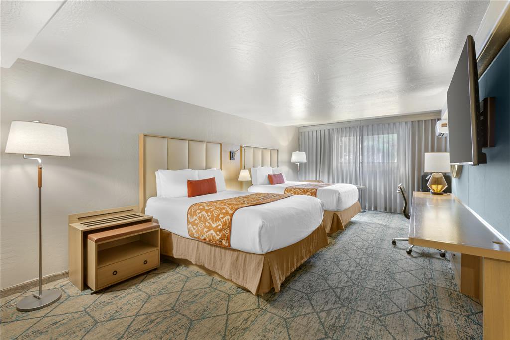Best Western Plus Arroyo Roble Hotel & Creekside Villas - photo 50