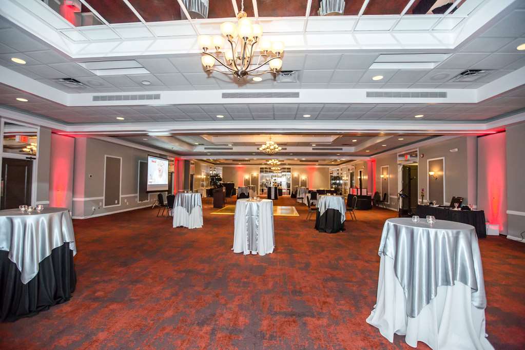 Ramada Hotel & Conference Center by Wyndham Jacksonville - photo 38