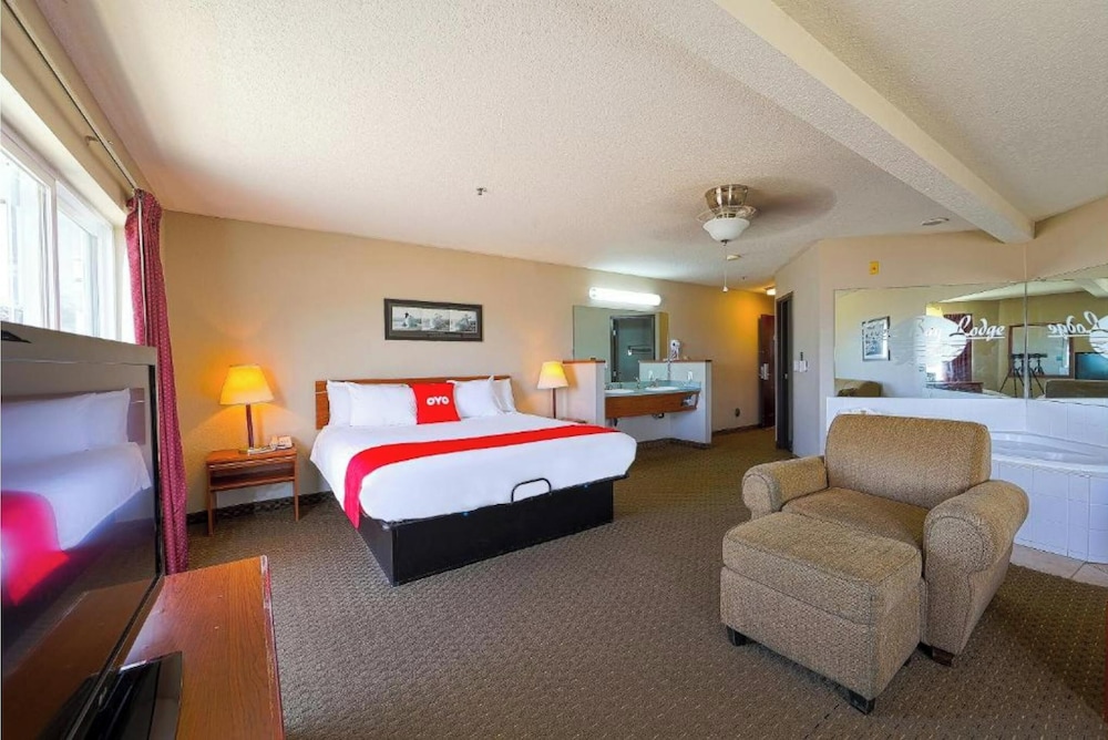 Siletz Bay Beachfront Hotel by OYO Lincoln City - photo 73
