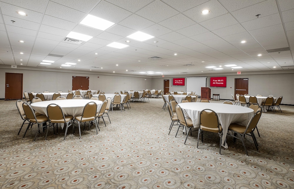 Red Roof Inn Hartford New Britain - photo 31