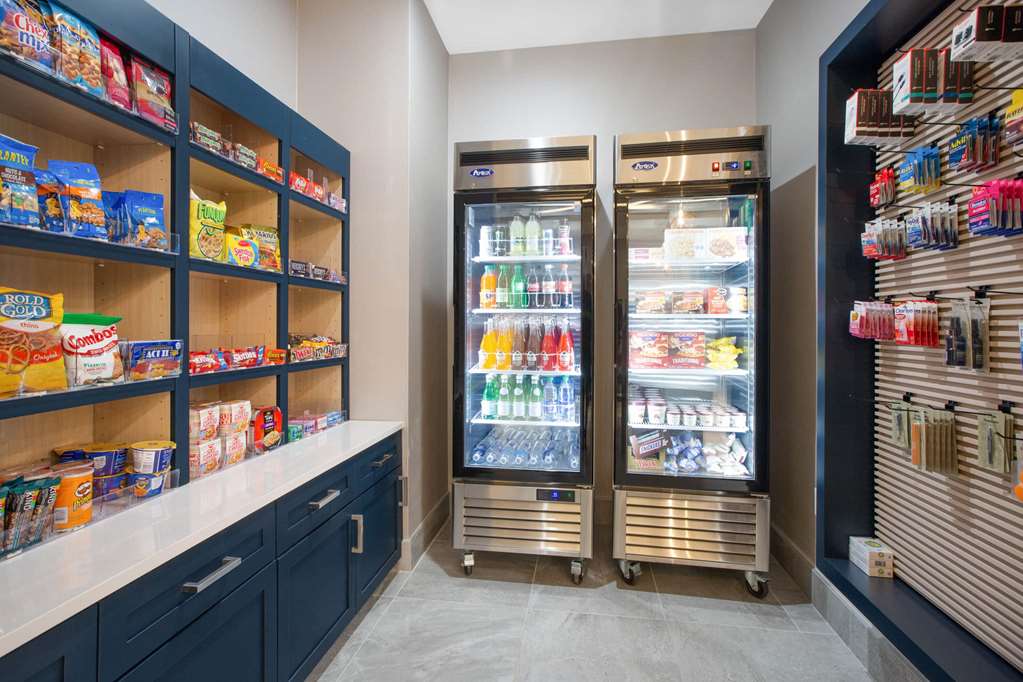 La Quinta Inn & Suites by Wyndham Manassas Va Dulles Airport - photo 29