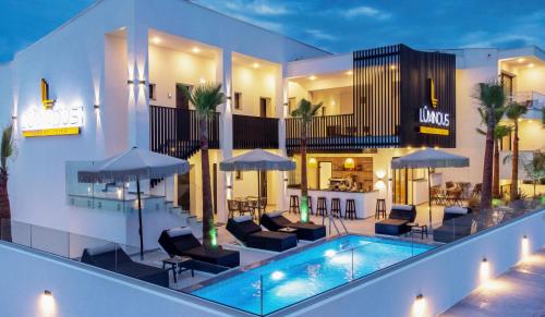 Luminous luxury living - last minute hotel in Unknown City