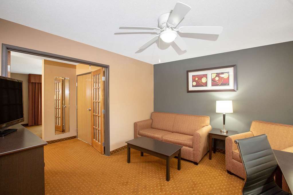 AmericInn by Wyndham Coralville - photo 14