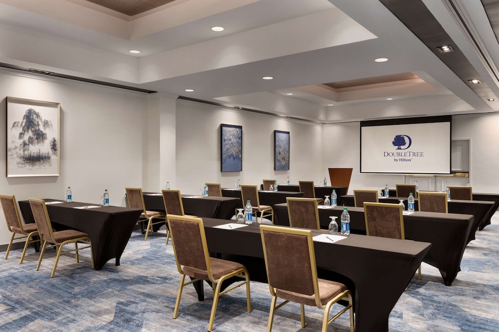 DoubleTree by Hilton San Francisco South Airport Blvd - photo 64