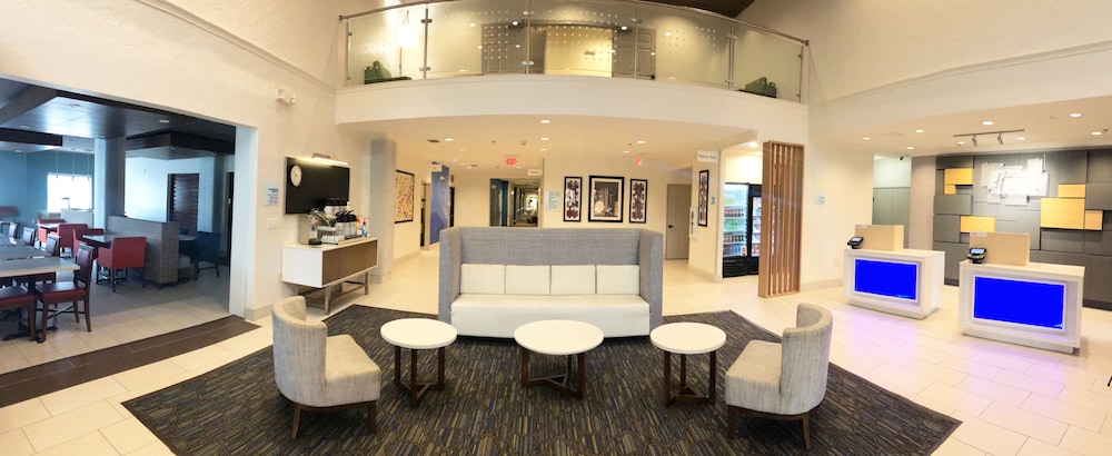 Holiday Inn Express Hotel & Suites Greenville by IHG - photo 44