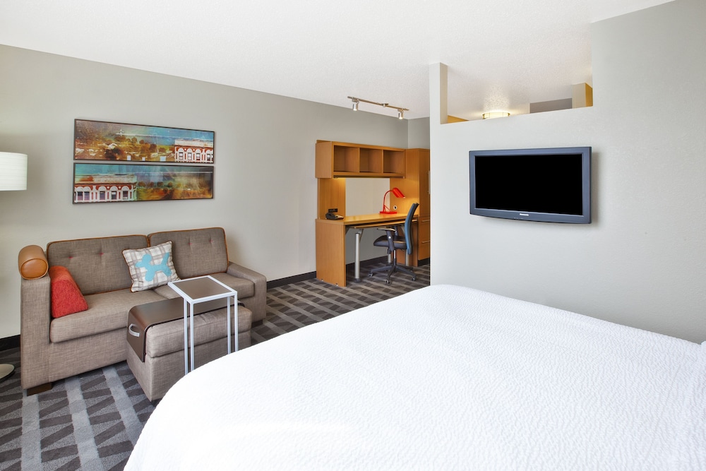 Towneplace Suites By Marriott Brookfield - photo 6