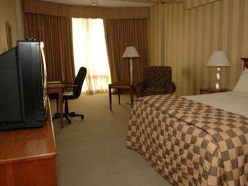 Clarion Hotel And Casino Near Las Vegas Strip